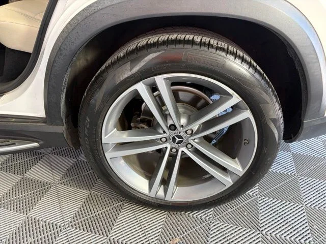 Used 2022 White Mercedes-Benz GLE 350 image 44