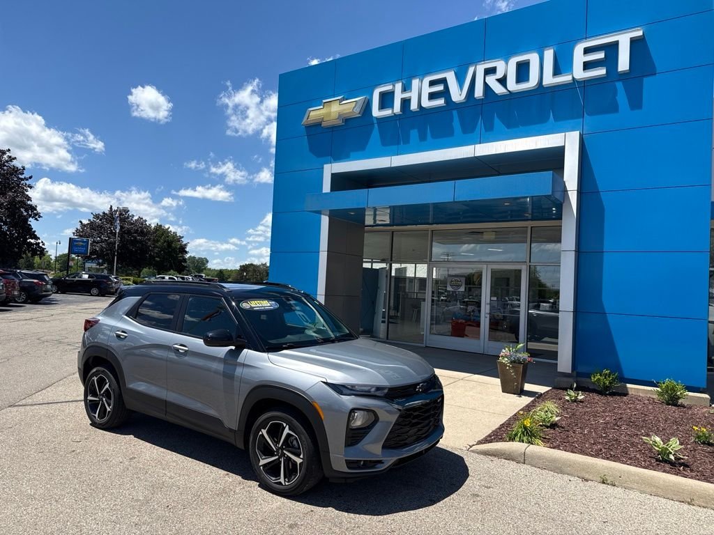 Used 2023 Gray Chevrolet RS image 1