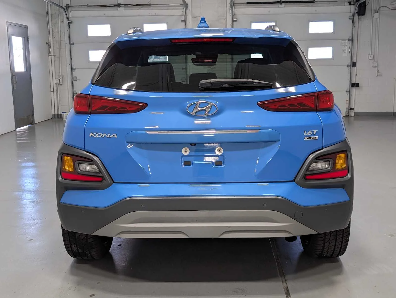 Used 2020 Surf Blue Hyundai Ultimate image 9
