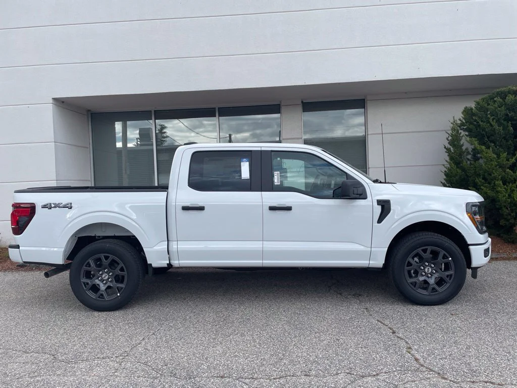 New 2026 OXFORD WHITE Ford STX image 6