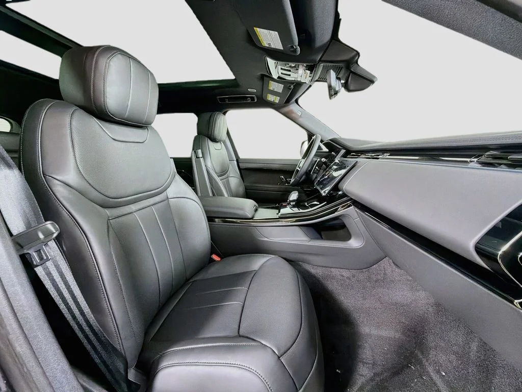 New 2026 Varesine Blue Land Rover Dynamic SE image 30