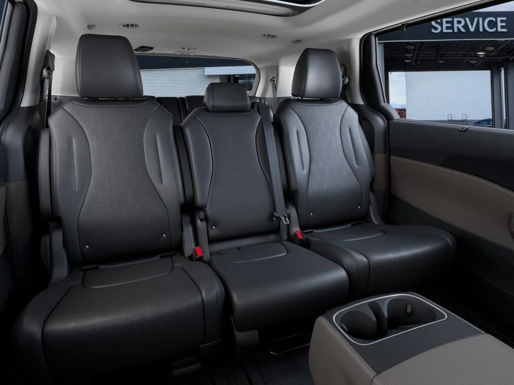 2026 Kia Carnival SX - Photo 16
