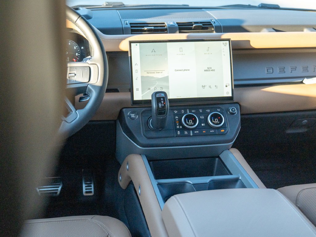 2026 Land Rover Defender V8 - Photo 20