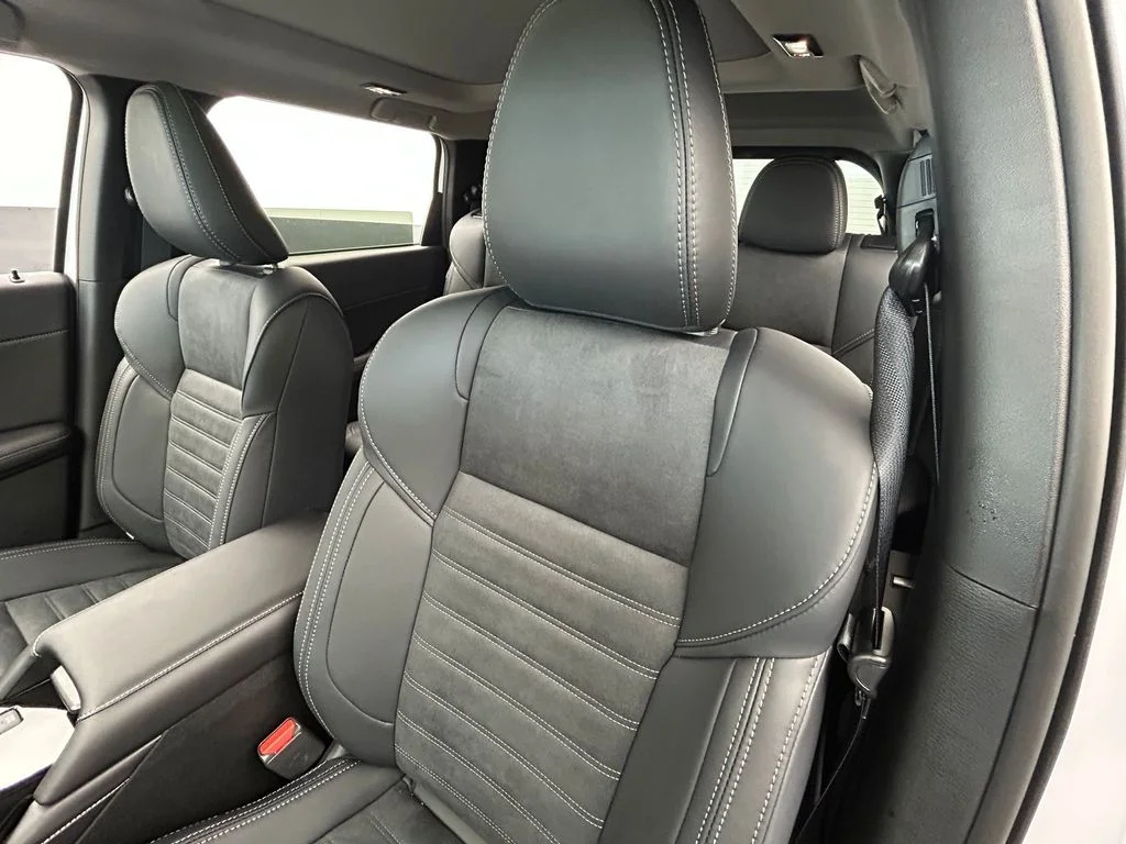 New 2026 White / Black Mitsubishi Trail Edition image 19