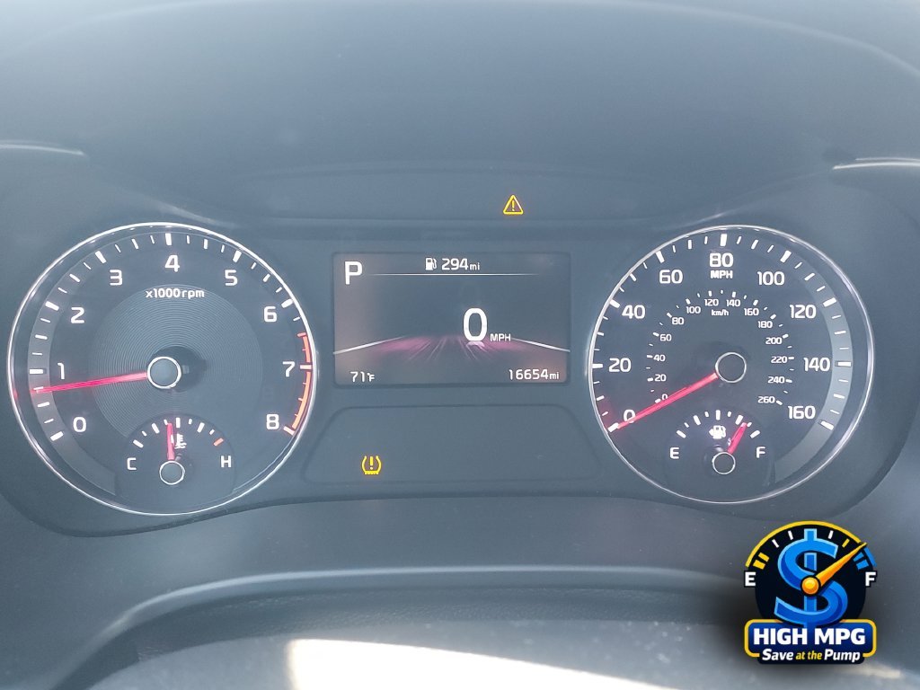 Used 2023 Red Kia LXS image 25