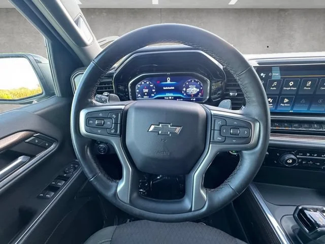Used 2023 STERLING GRAY METALLIC Chevrolet RST image 21