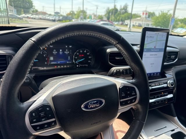 Used 2024 Blue Metallic Ford Limited image 22