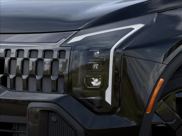 New 2027 Fusion Black Kia X-Line image 10