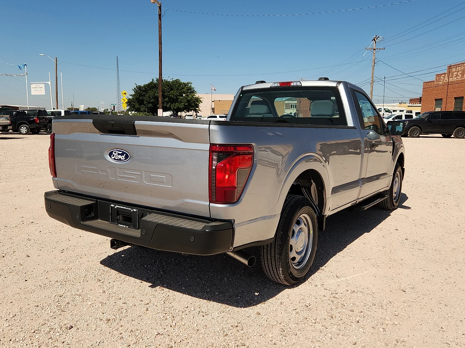New 2026 Iconic Silver Metallic Ford XL image 7