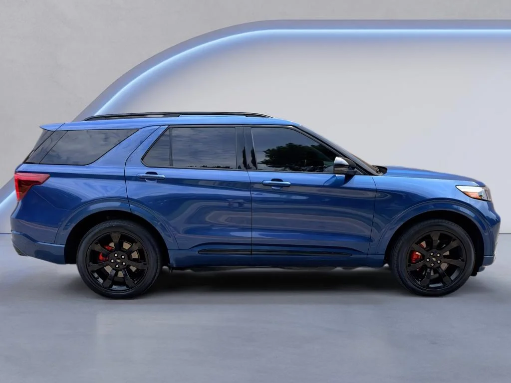 Used 2021 Atlas Blue Metallic Ford ST image 6