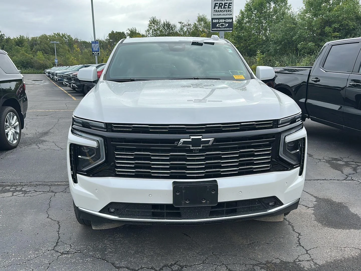Used 2025 Iridescent Pearl Tricoat Chevrolet High Country image 6