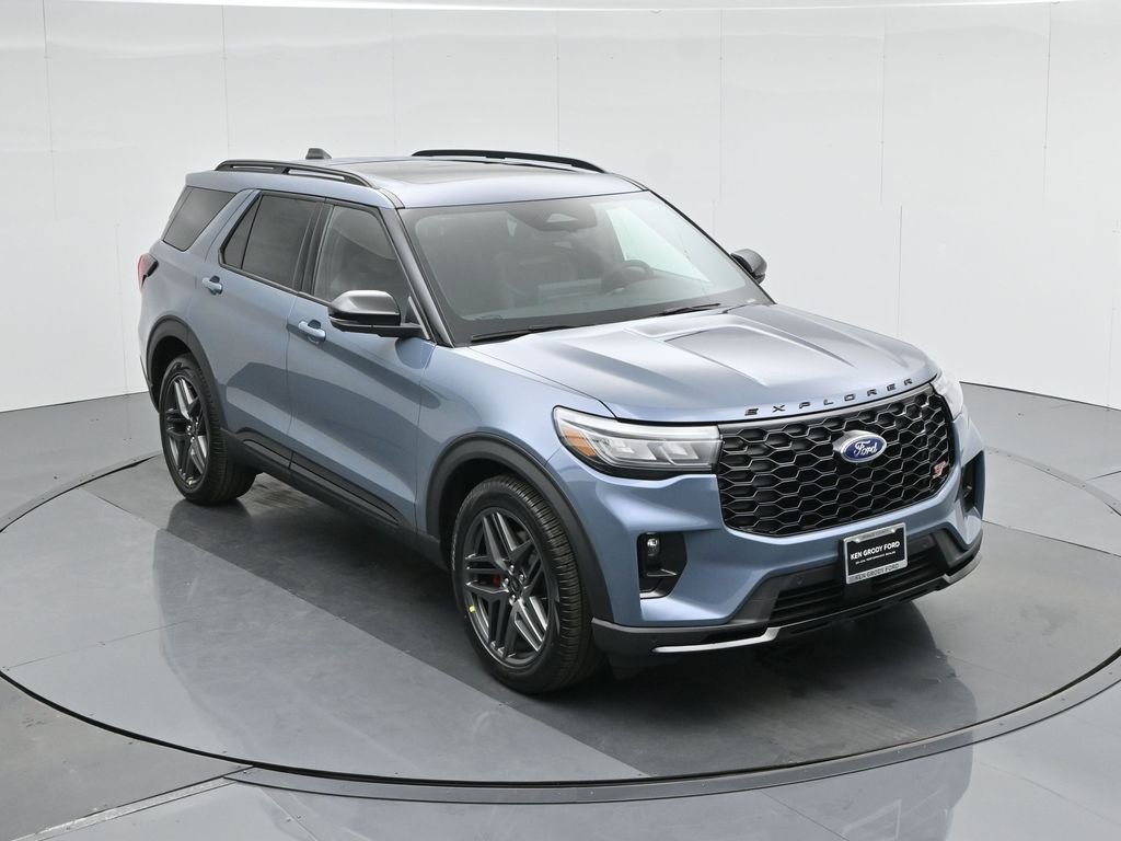 2025 Ford Explorer ST - Photo 43