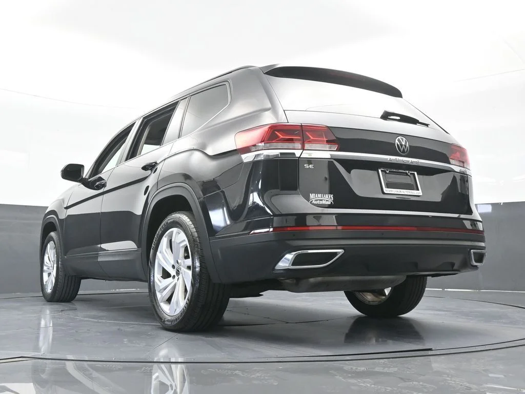 Used 2021 Deep Black Volkswagen 2.0T SE w/Technology image 59