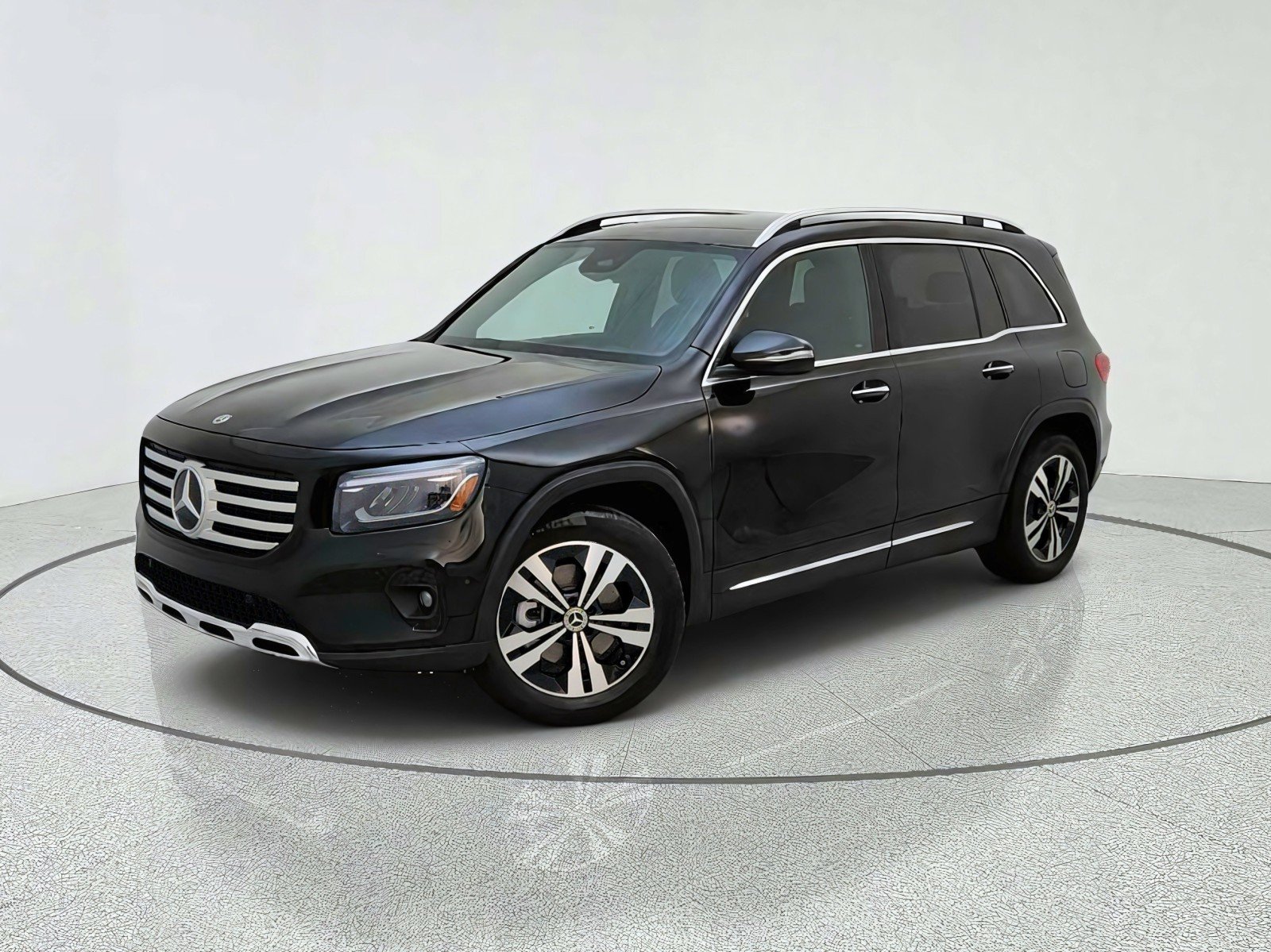 Used 2026 Night Black Mercedes-Benz GLB 250 image 1