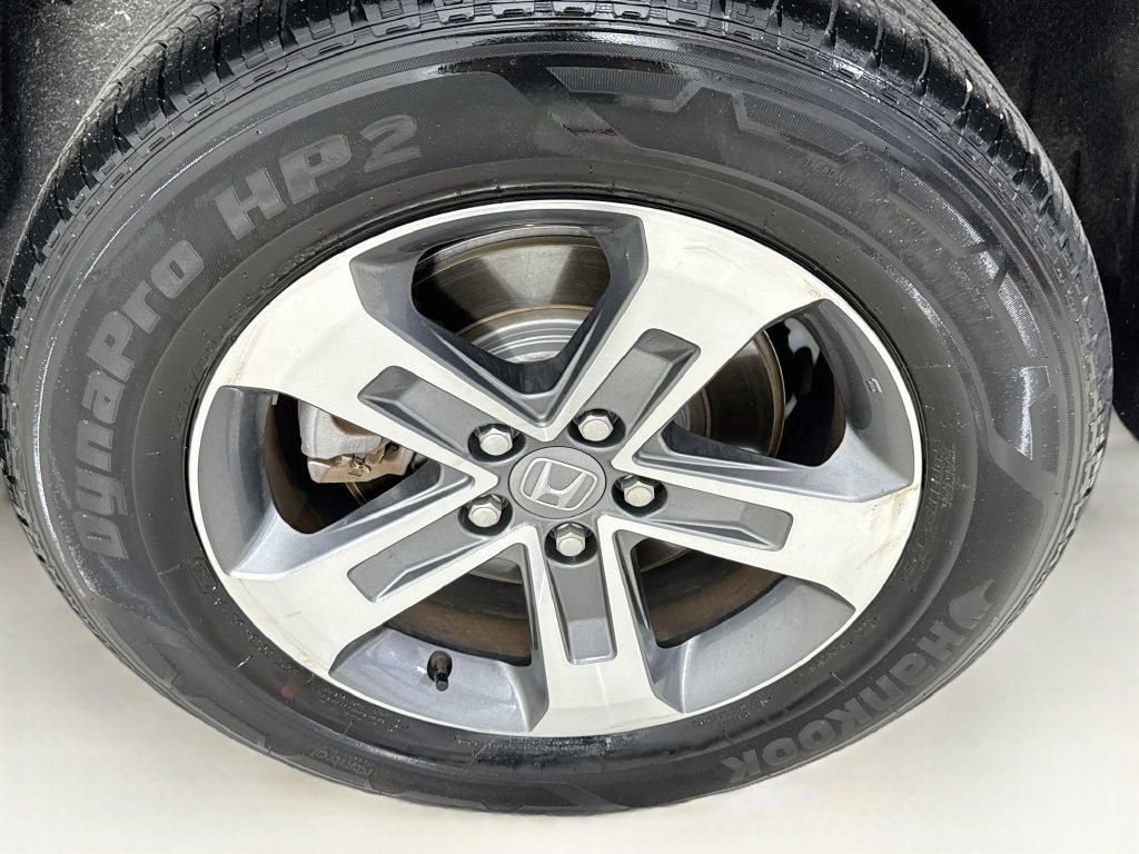 Certified Used 2025 Modern Steel Metallic Honda EX-L image 42