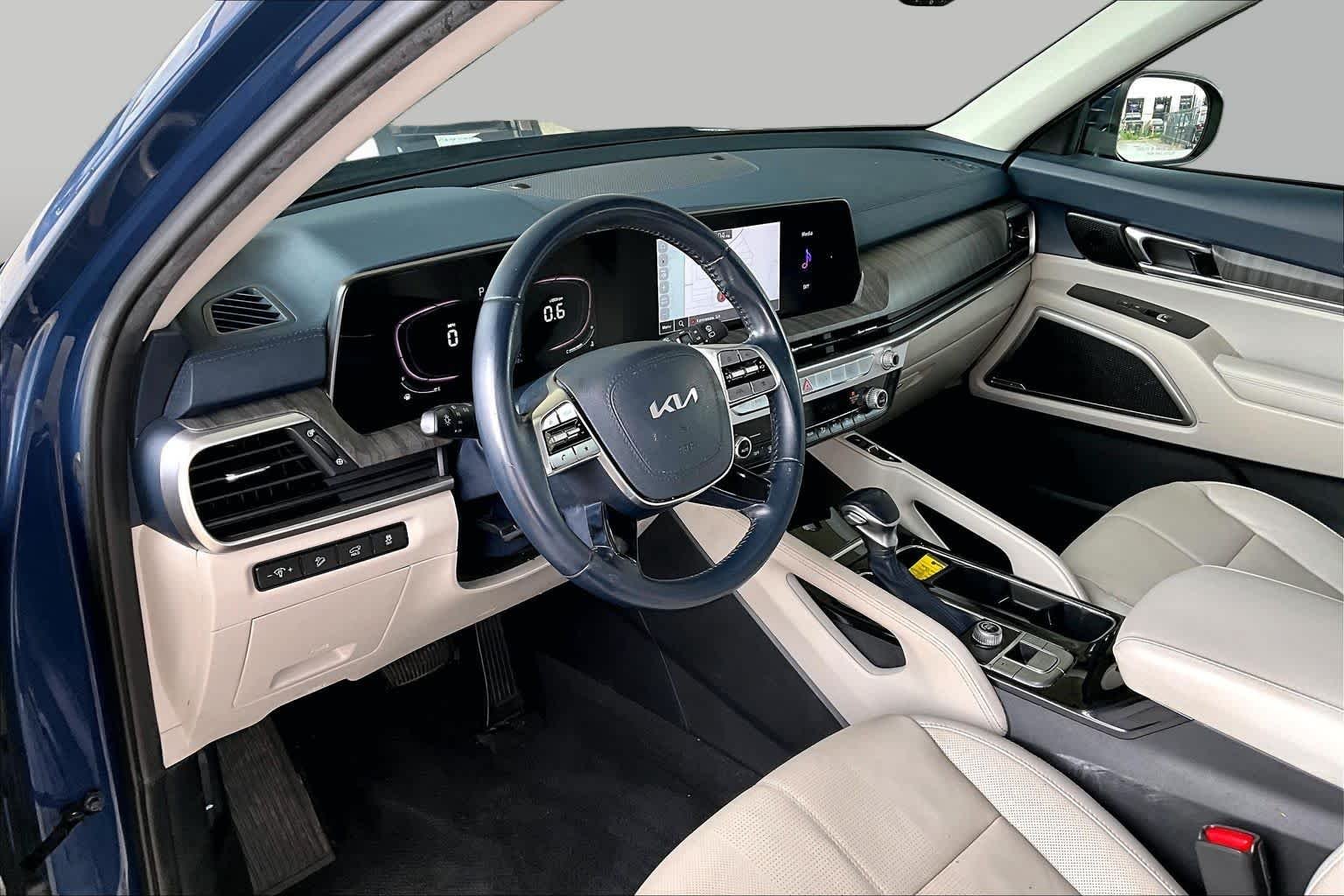 Used 2023 Midnight Lake Blue Kia EX image 18