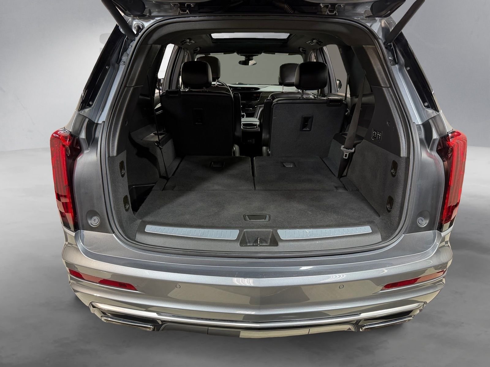 Used 2021 Gray Cadillac Premium Luxury image 28