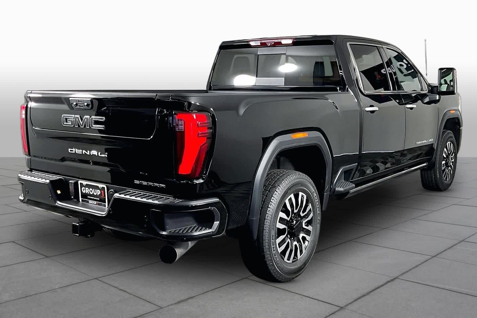 2025 GMC Sierra 2500HD Denali Ultimate - Photo 12