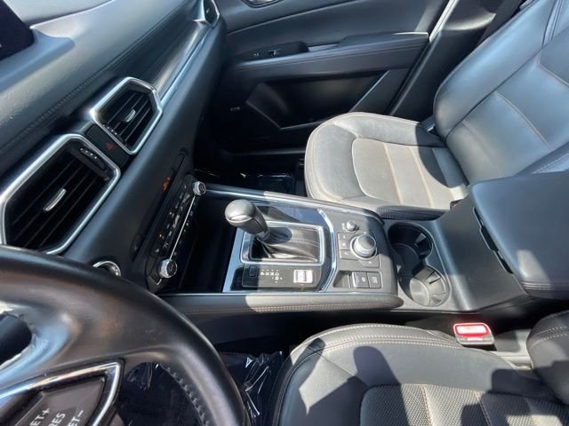 Used 2019 Snowflake White Pearl Mazda Grand Touring image 30