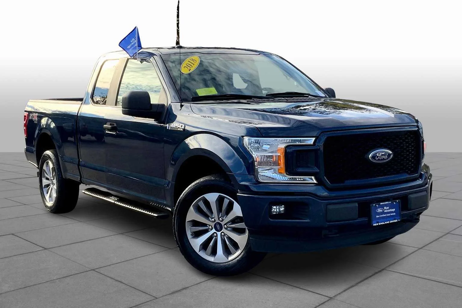 Used 2018 Blue Jeans Metallic Ford XL image 3