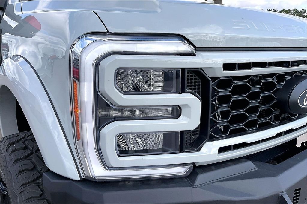 2025 Ford F-250 Super Duty Lariat - Photo 16