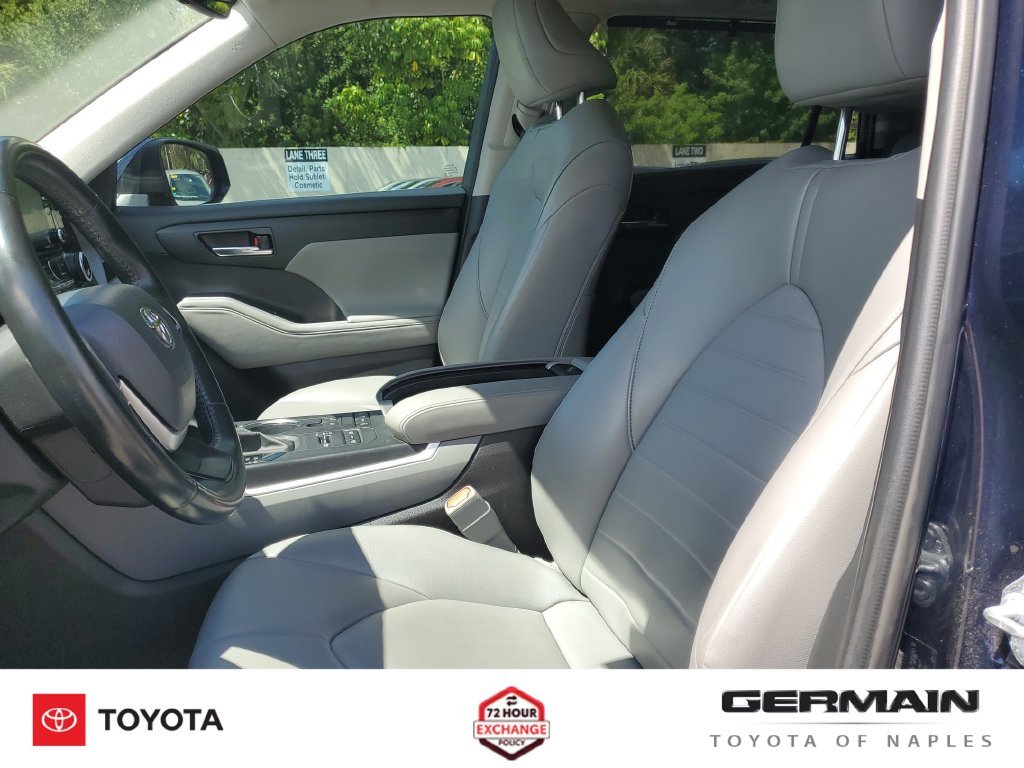 Used 2022 Blue Toyota XLE image 20
