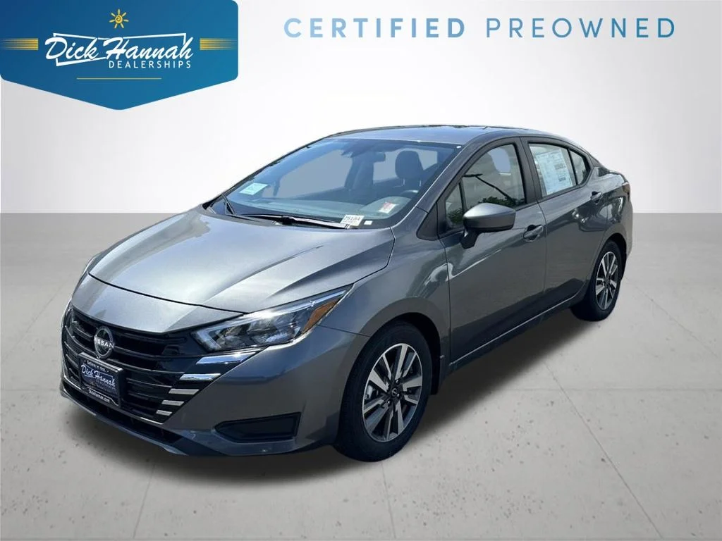 2025 Nissan Versa 1.6 SV CVT's photo