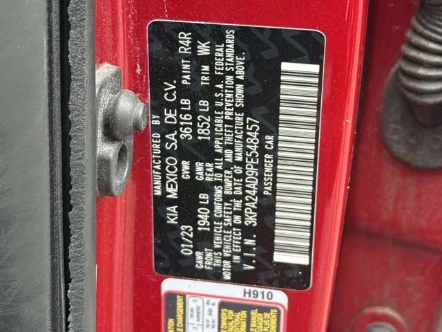 Used 2023 Red Kia S image 30