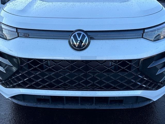 New 2026 Opal White W/Deep Black Roof Volkswagen 2.0T SE R-Line Black image 8
