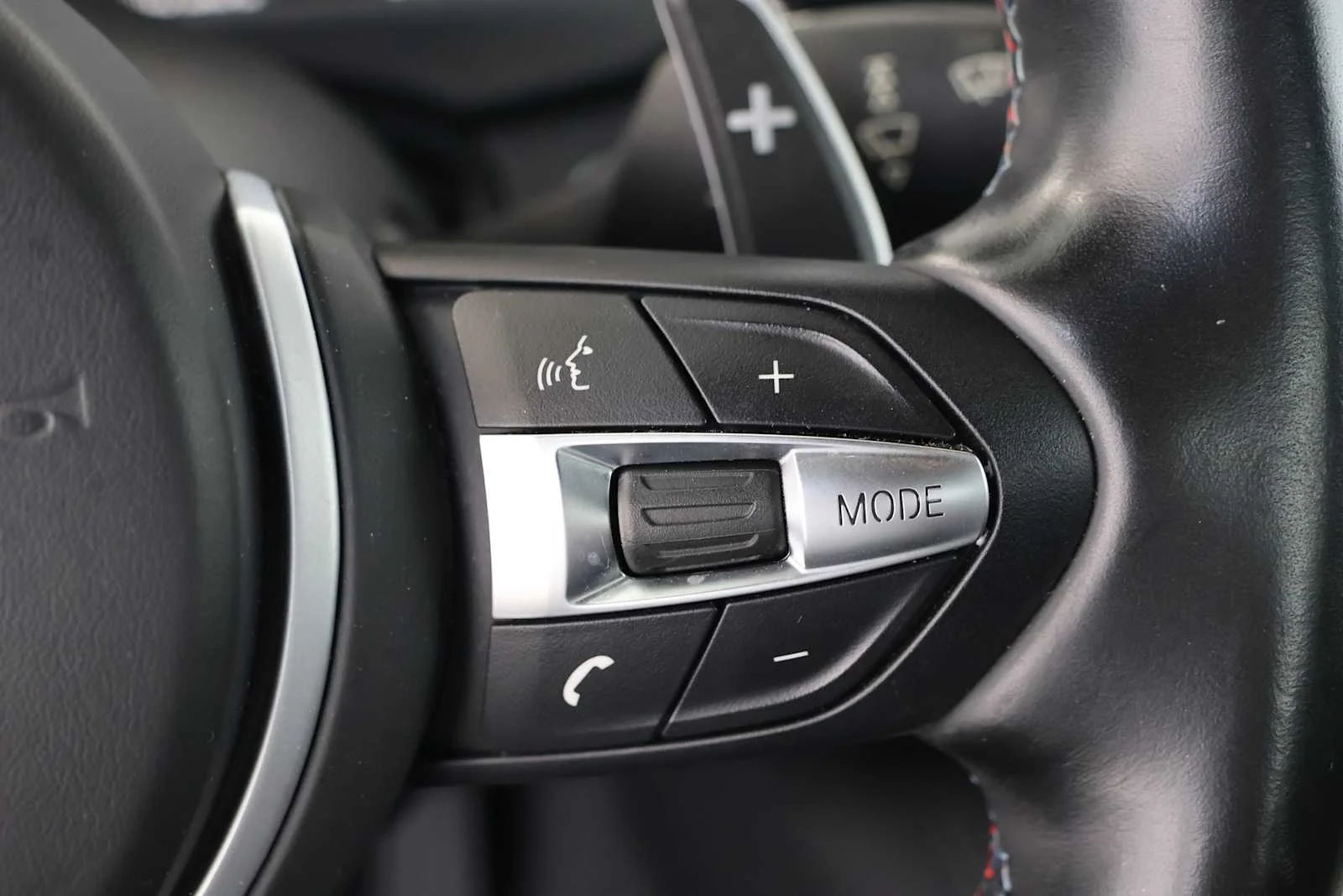 Used 2017 Mineral Grey Metallic BMW  image 23