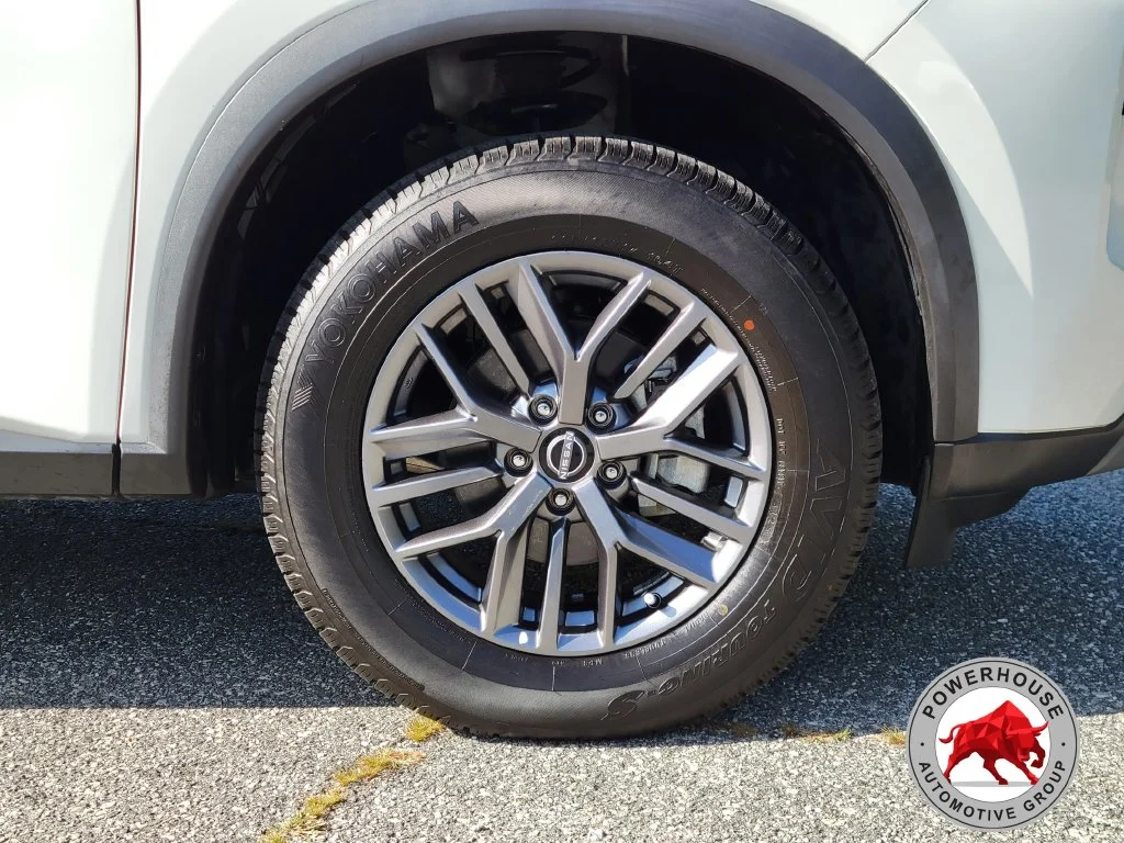 Used 2023 White Nissan S image 12