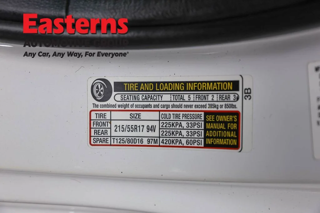 Used 2015 White Honda EX-L image 33