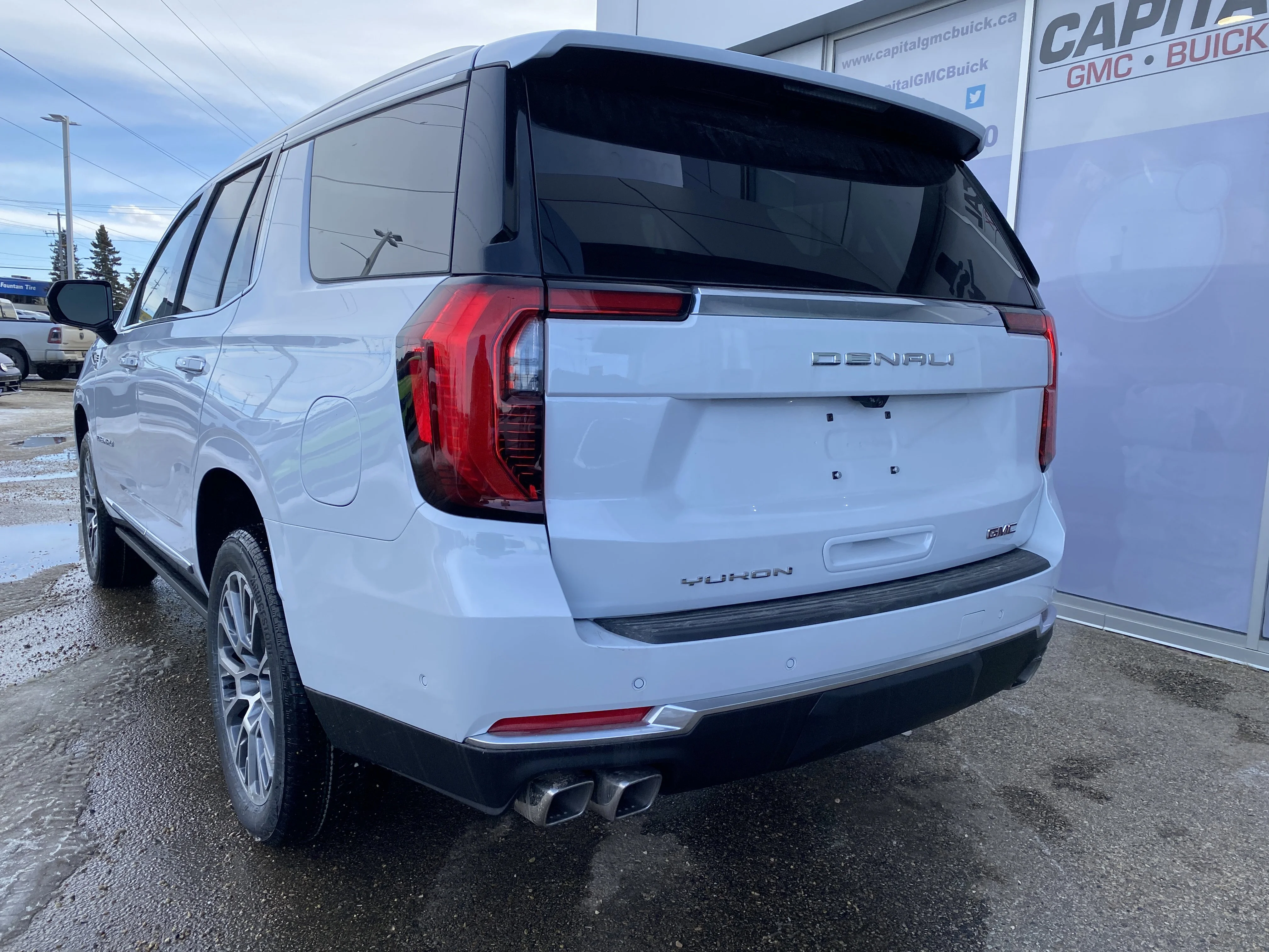 New 2026 GLACIER WHITE TRICOAT GMC Denali image 4