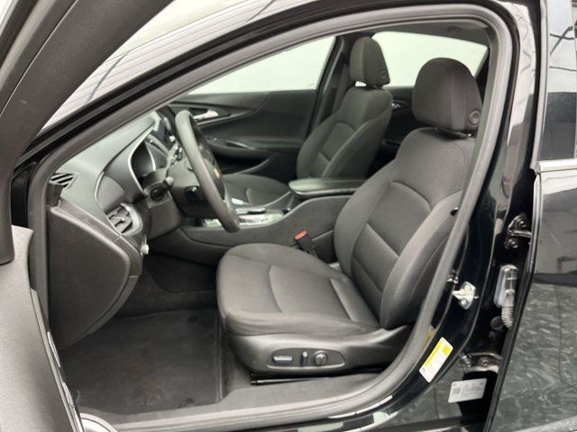 Used 2024 Mosaic Black Metallic Chevrolet LT image 9