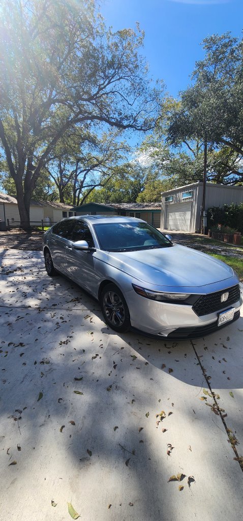 Certified Used 2024 Solar Silver Metallic Honda EX image 13
