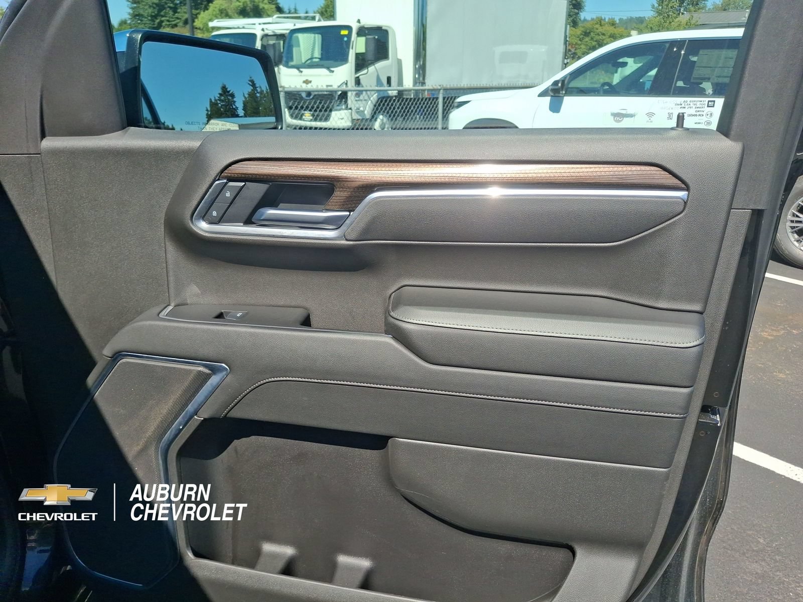 2025 Chevrolet Silverado 1500 LT - Photo 19