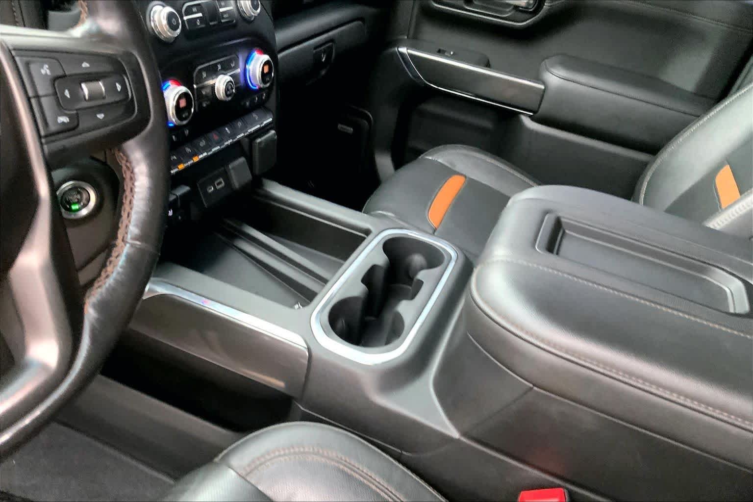 Used 2021 Summit White GMC AT4 image 31