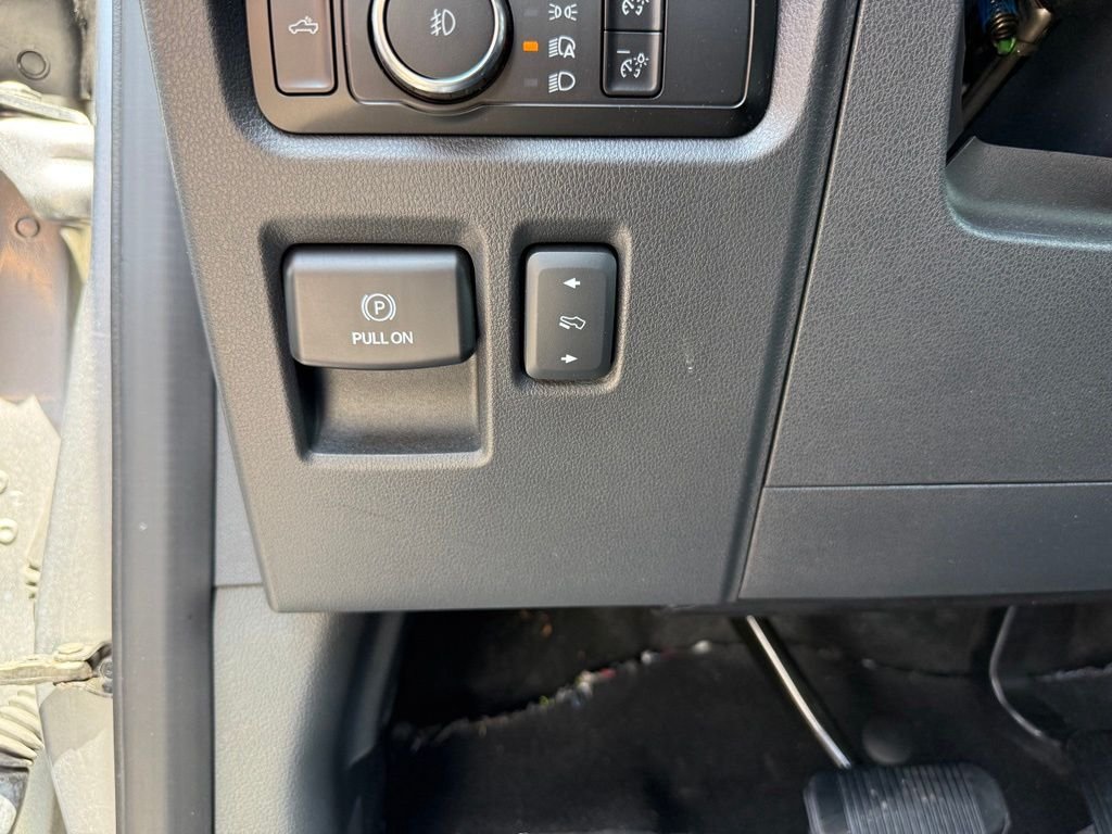 Certified Used 2023 Silver Metallic Ford Lariat image 30