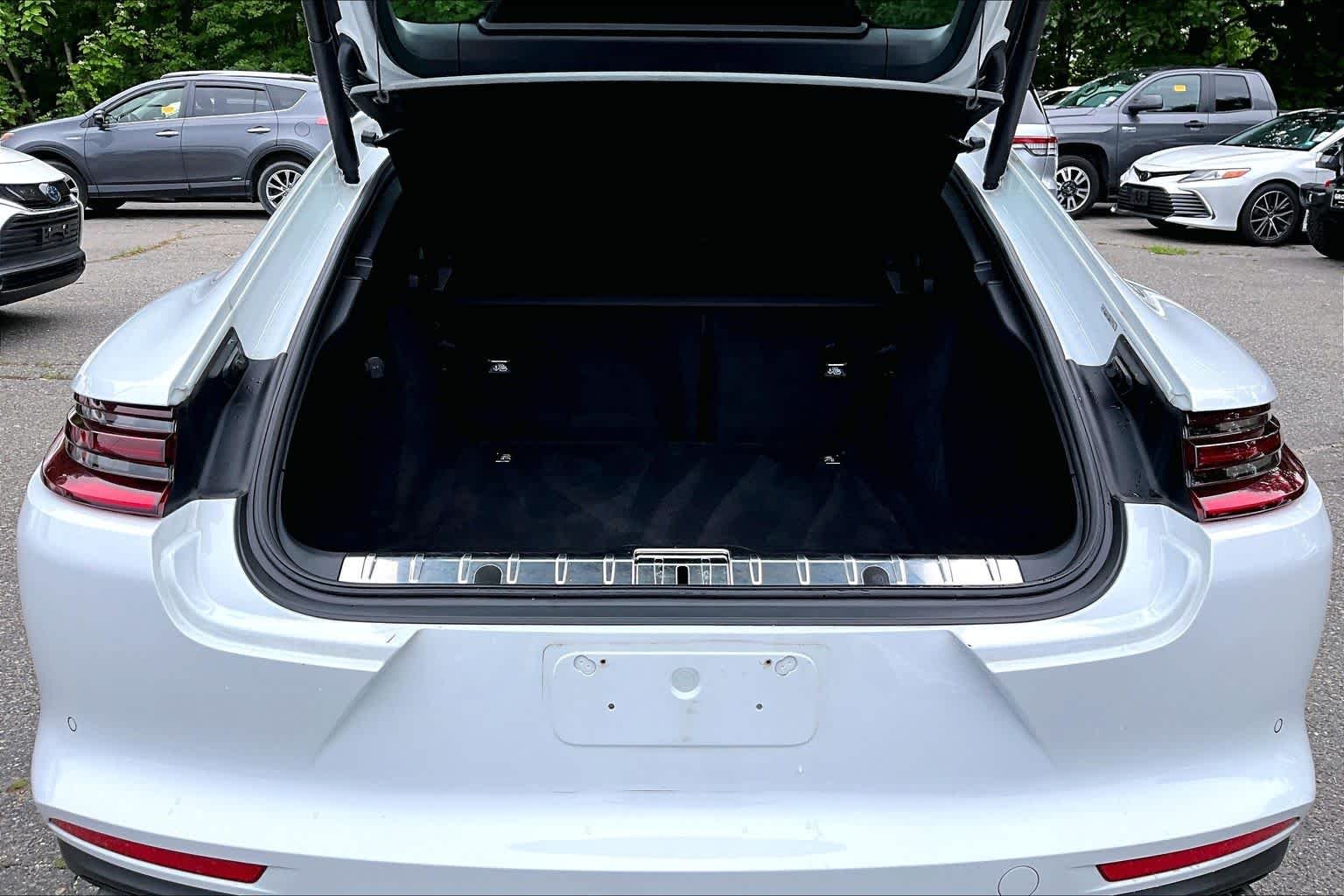 Used 2020 Carrara White Metallic Porsche 4 image 31
