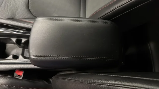 Used 2023 Diamond Black Jeep Trailhawk image 18