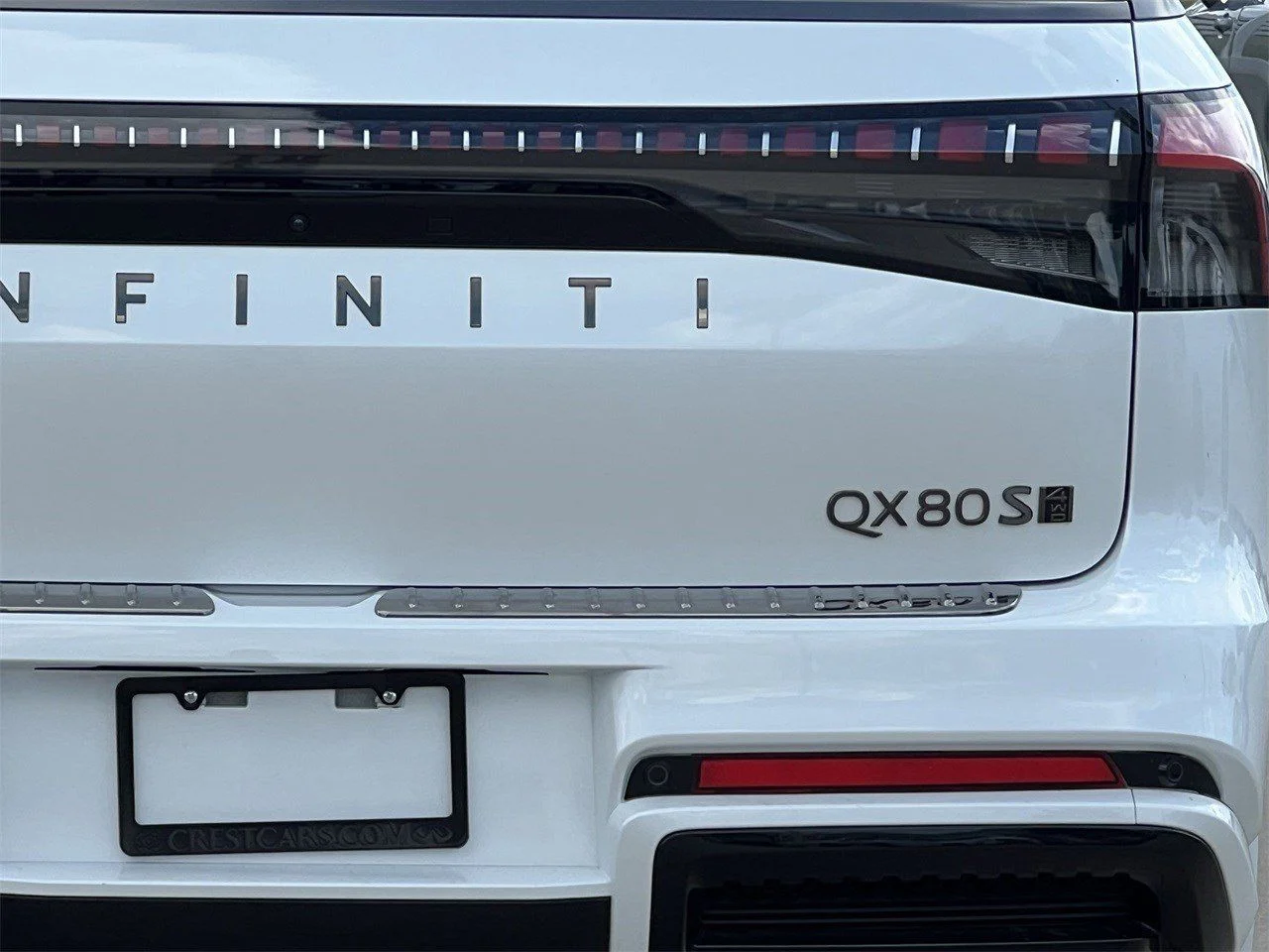 New 2026 RADIANT WHITE INFINITI Sport 4WD image 5