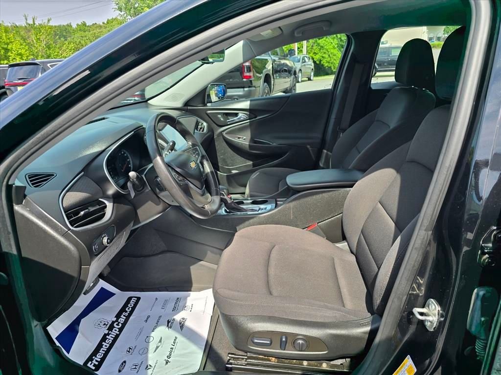 Used 2022 Black Chevrolet RS image 11