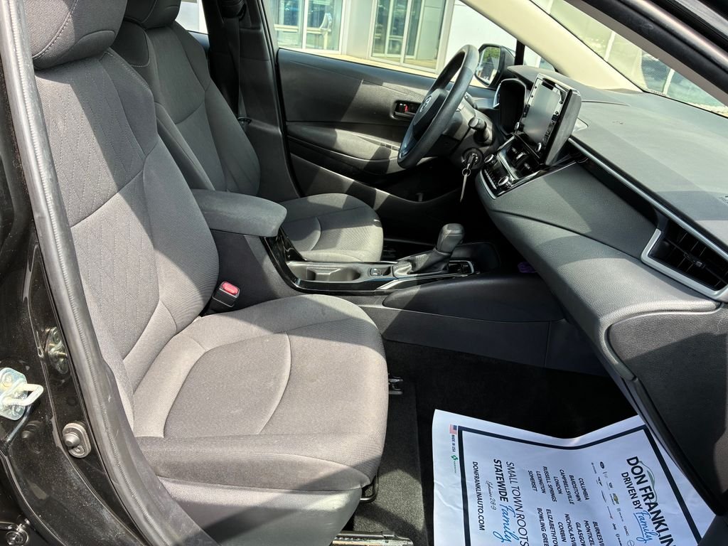 2022 Toyota Corolla LE - Photo 18