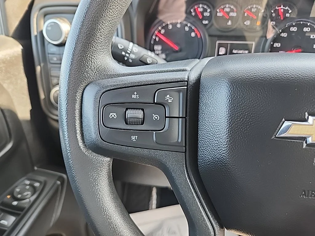 Used 2023 Gray Chevrolet Custom image 18