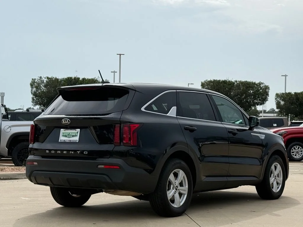 Used 2021 Black Kia LX image 4