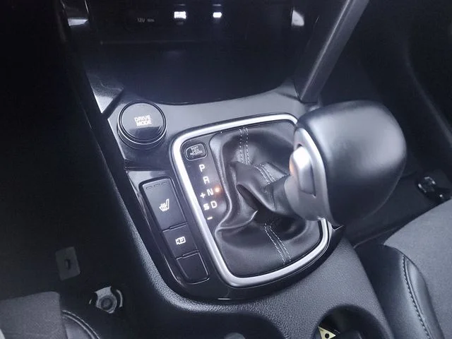 Used 2024 Green Kia S image 20