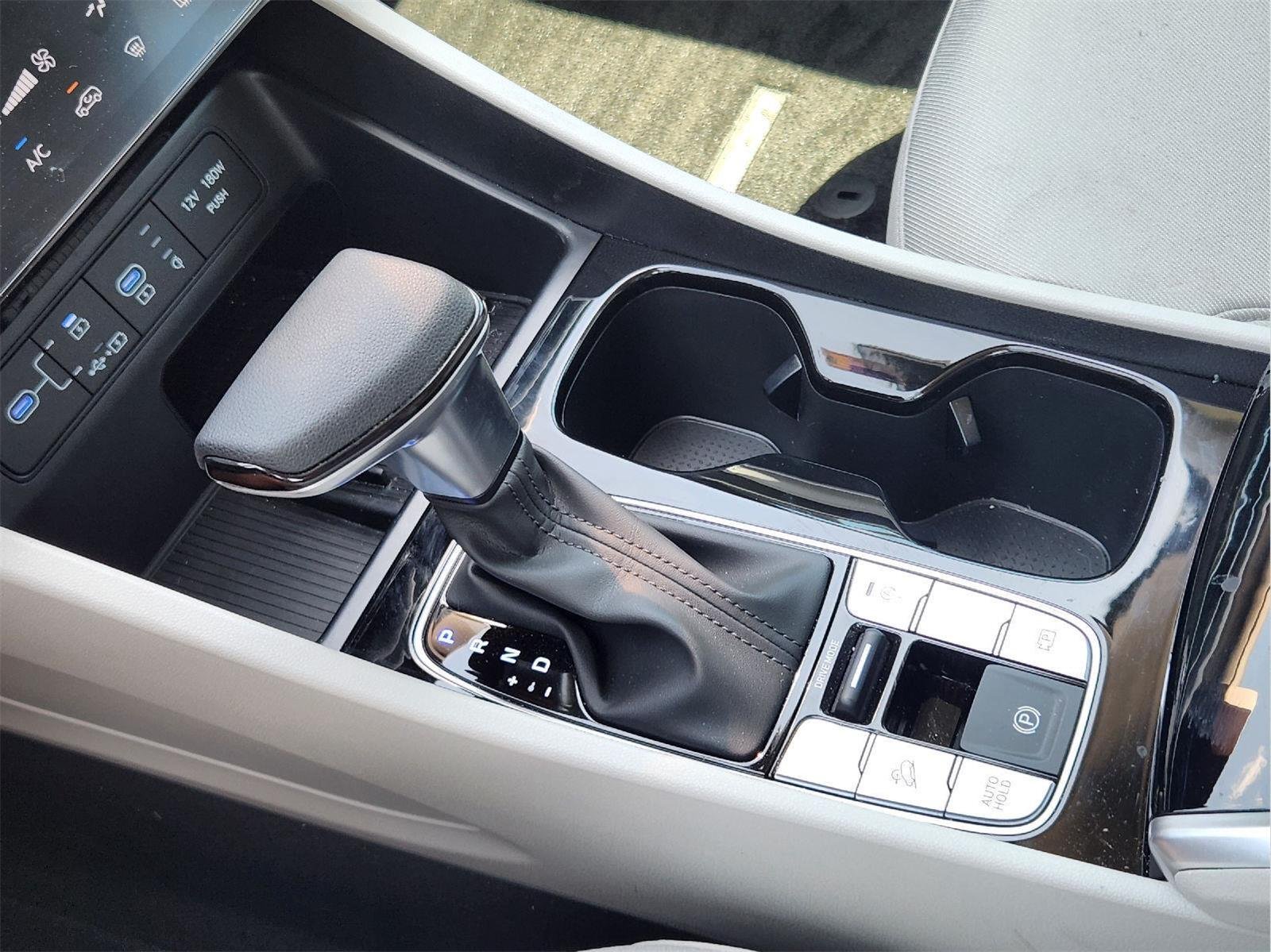 Used 2025 Shimmering Silver Hyundai SEL image 19
