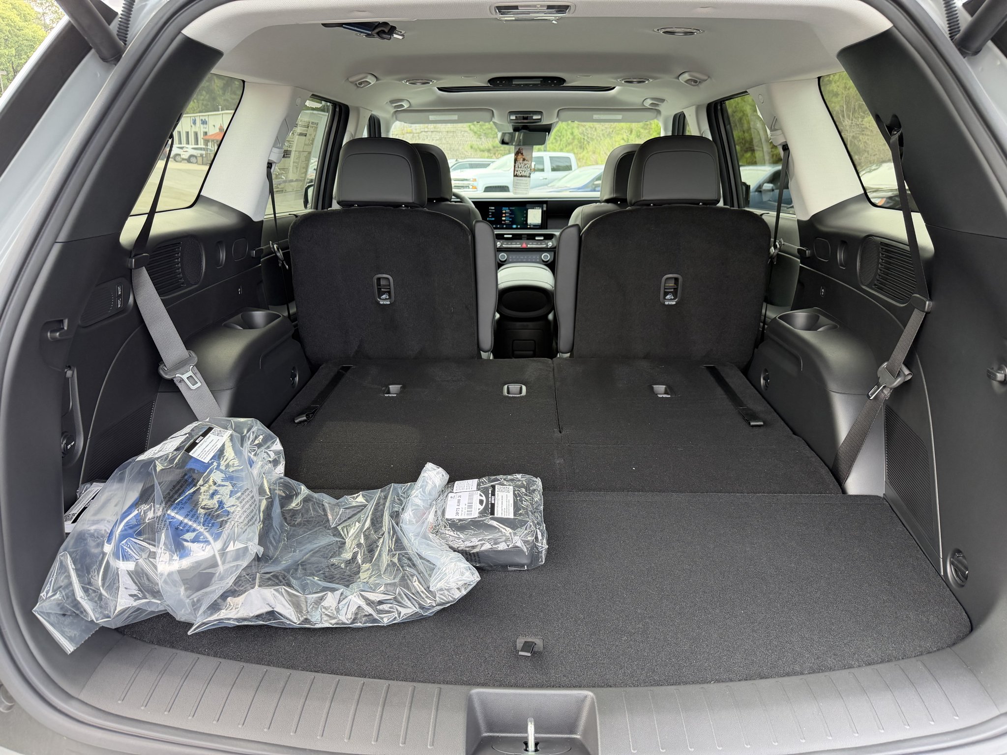 New 2027 Shimmering Silver Hyundai Blue SEL Premium 7P image 47