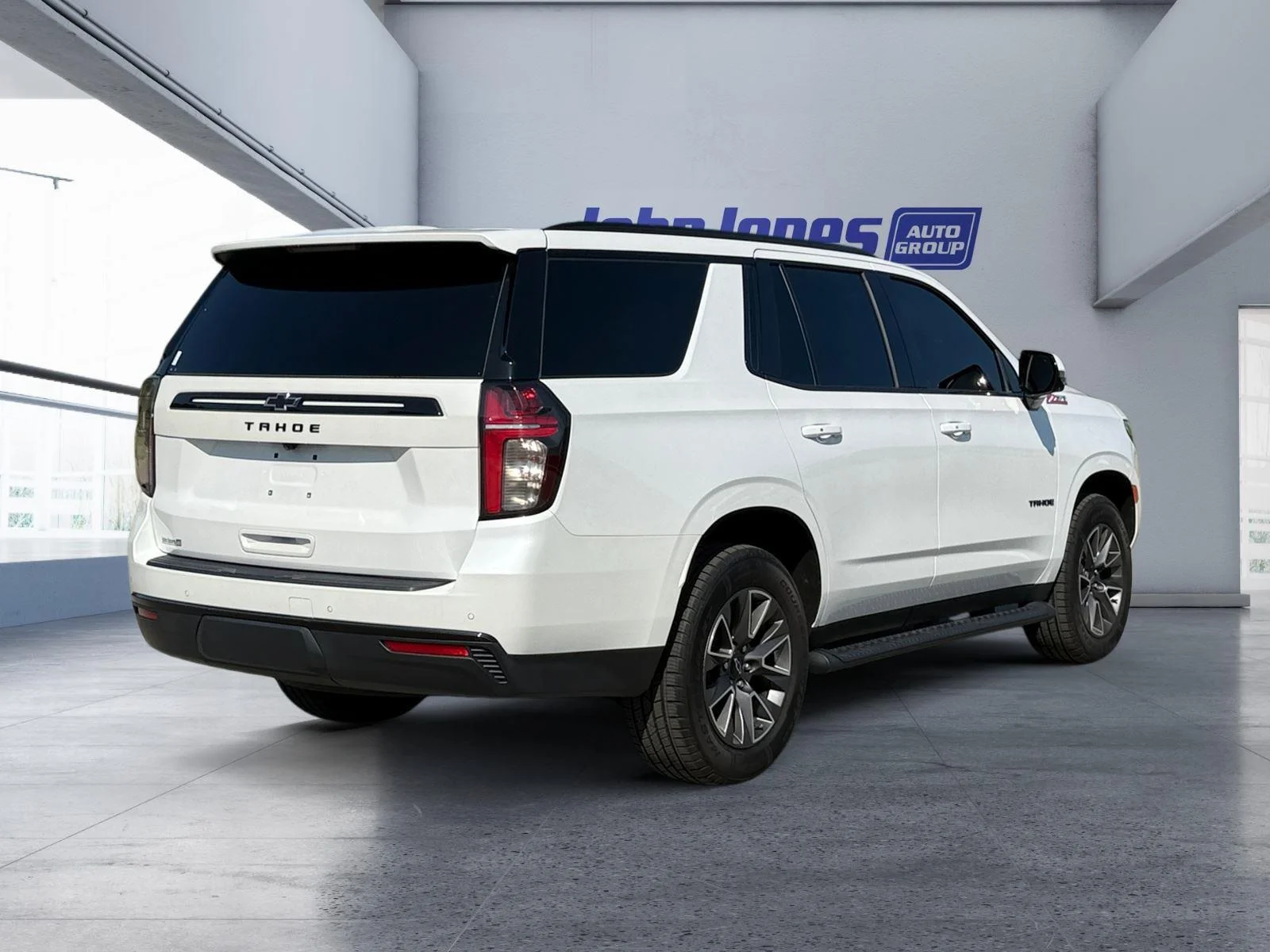 Used 2023 Summit White Chevrolet Z71 image 5