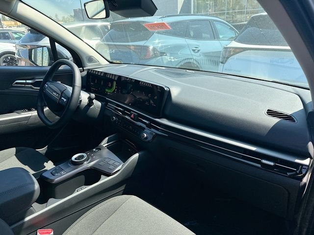 Used 2026 Fusion Orange Kia LX image 29